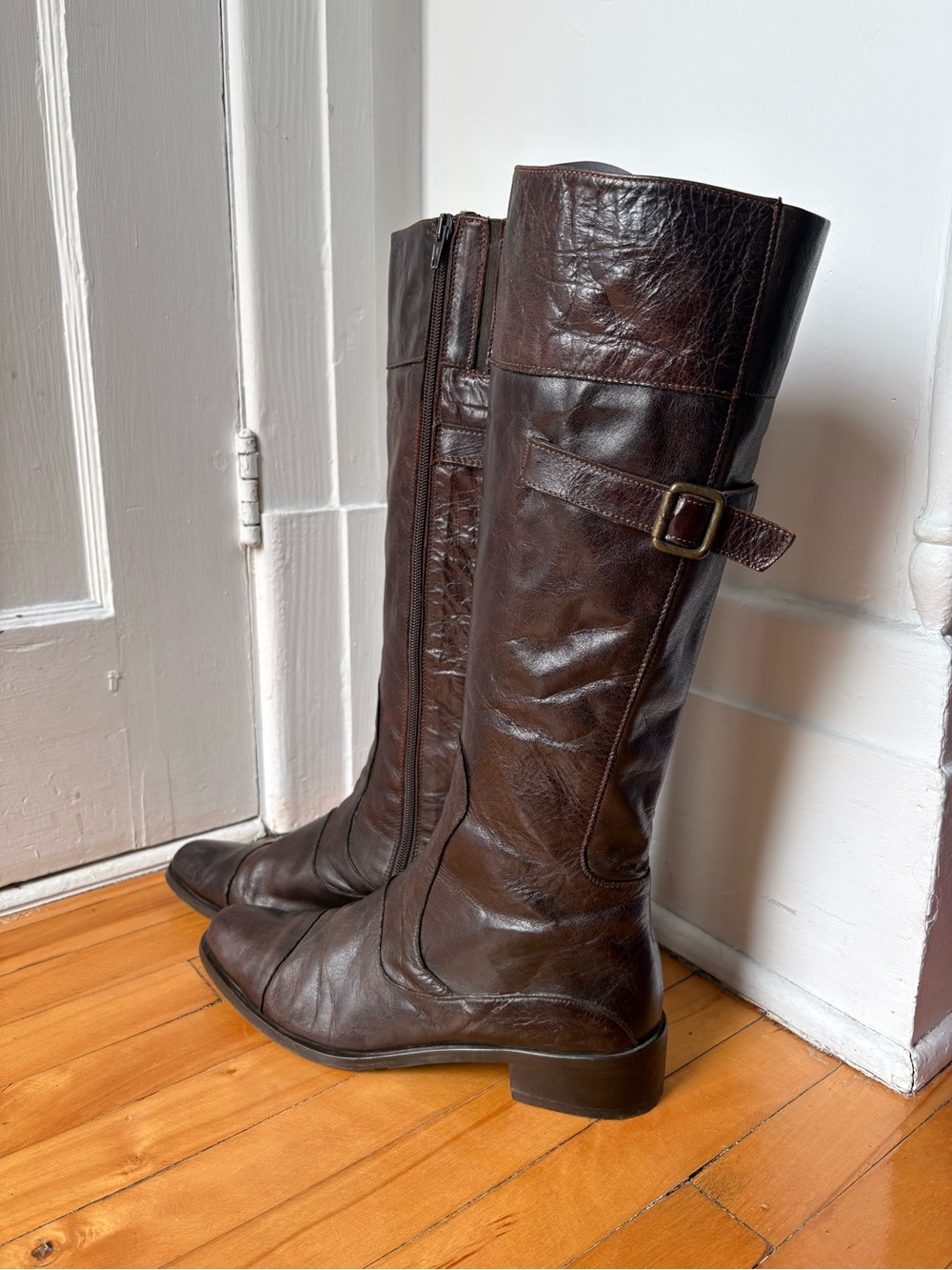 Classic Brown Leather Knee-High Riding Boots